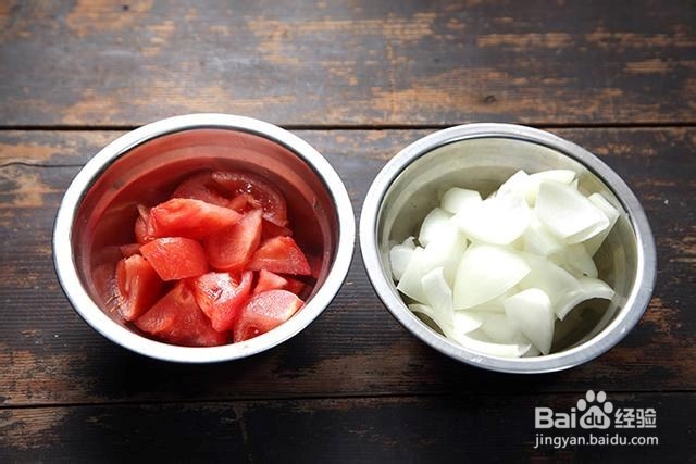 洋葱西红柿炖鸡块出锅的那一瞬间口水都流出来了