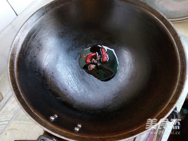 黑豆苗拌双菇
