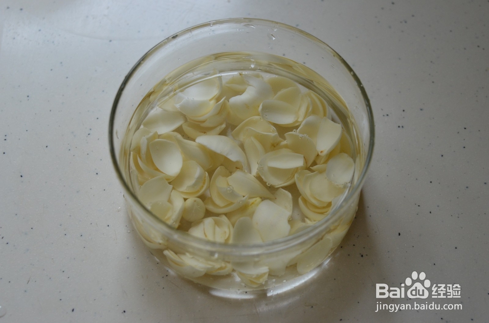 夏日佳品绿豆百合汤