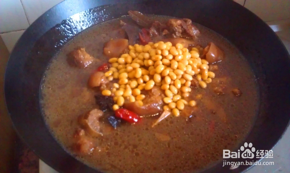 家宴大菜---香辣黄豆焖猪蹄