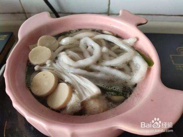 在家自制砂锅土豆粉，秒杀路边摊