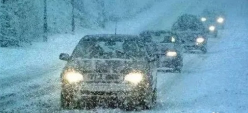 雪天开车注意什么