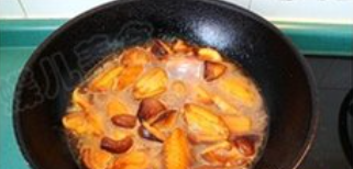 苹果香菇烧鸡翅