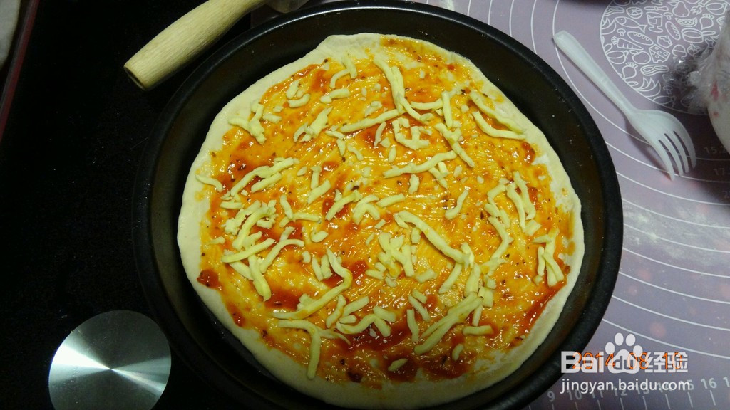 自制火腿培根披萨的做法