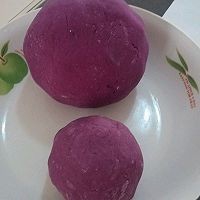 宝宝充饥小零食紫薯球