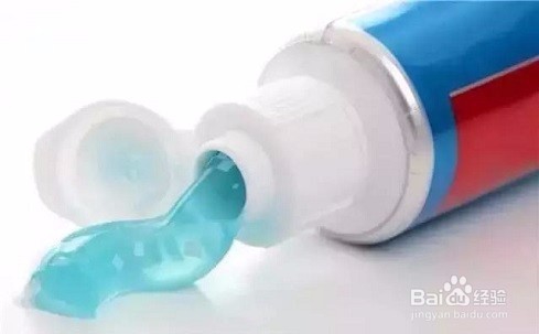 吸盘挂钩老是掉怎么办教你一招让它持久牢固!