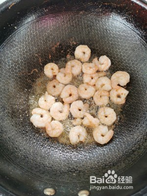 虾仁炒鸡蛋的做法