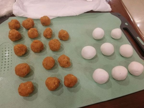 流沙花生芝麻汤圆