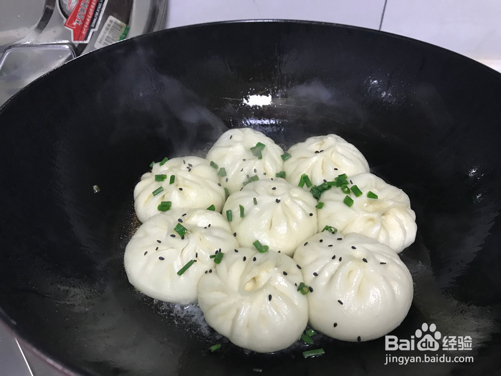 葱香豆腐水煎包的做法