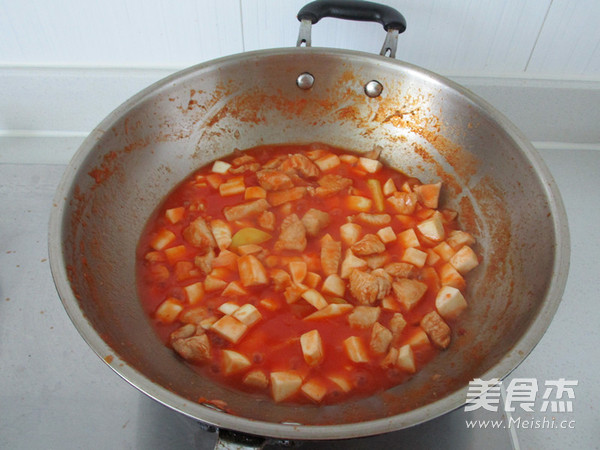 奖茄汁茭白鸡丁