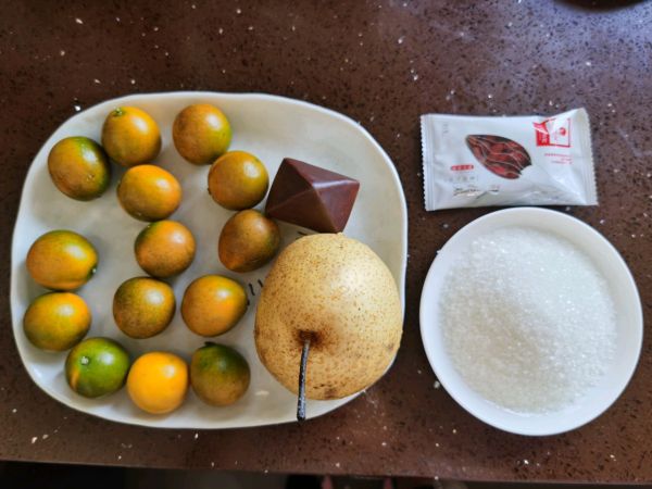 冬日润肺止咳金桔雪梨银耳羹