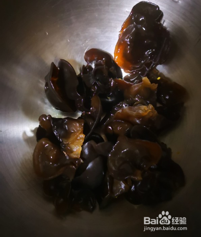 木耳炒蒜苗(家常菜）