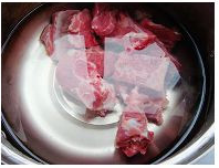 冬季暖身滋补汤—玉米莲藕排骨汤