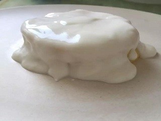 草莓酸奶红枣蛋糕怎么做？