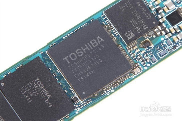 怪兽级超强性能饥饿鲨RD400系列M.2开箱测试