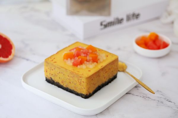 杨枝甘露慕斯蛋糕