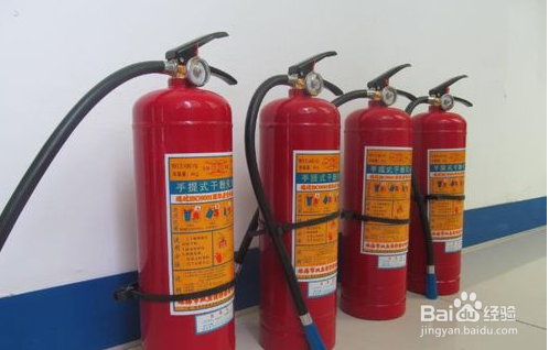 宿舍发生火灾应采取的措施