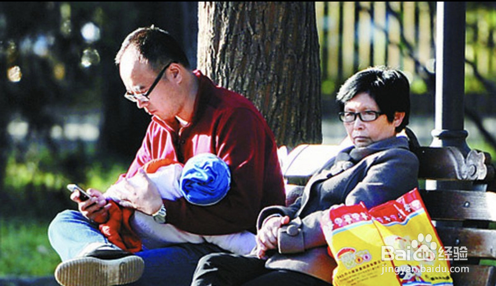 为什么00后玩过时的QQ?