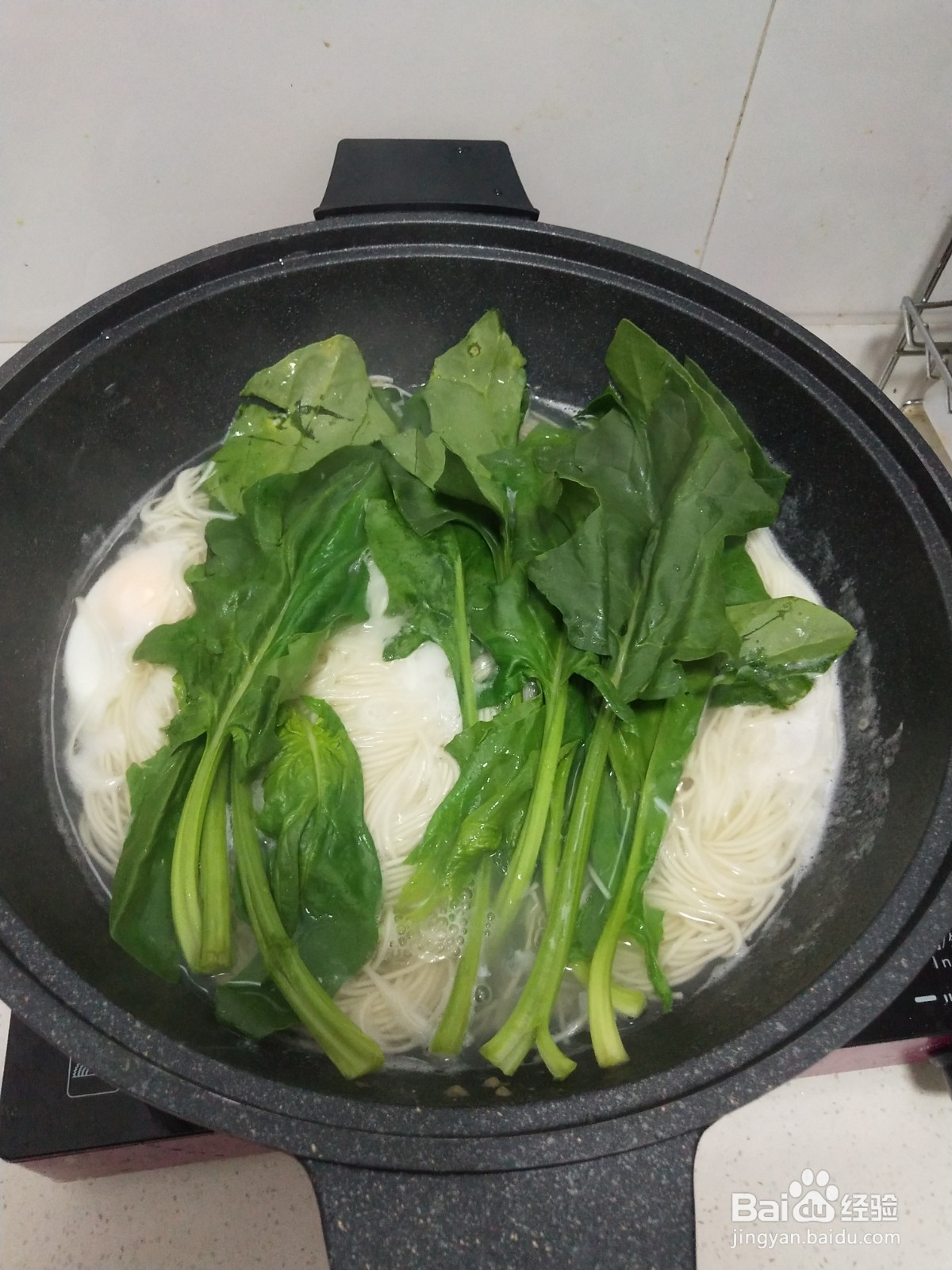 菠菜鸡蛋面怎么做？