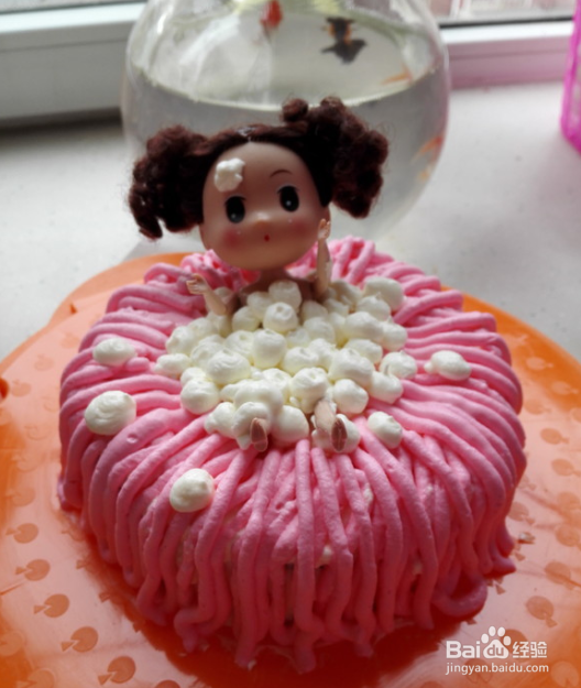 如何制作泡泡浴娃娃蛋糕