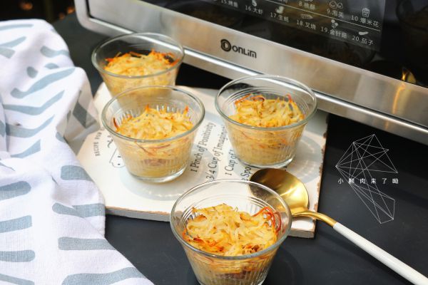 黑胡椒香肠烤土豆丝