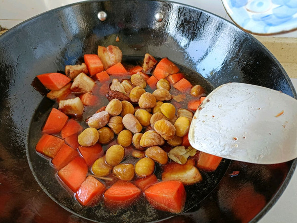 板栗胡萝卜炖肉