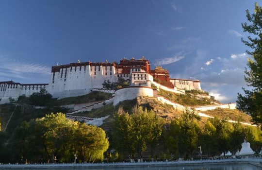 有关地理的纪录片