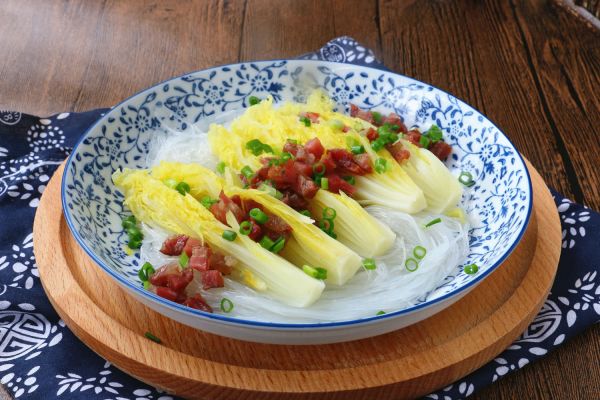 腊肠粉丝娃娃菜