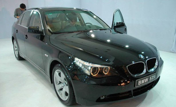 宝马523I和525I有什么区别