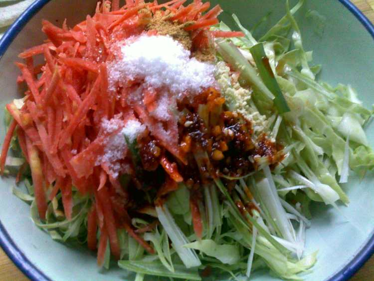 卷心菜没炒熟能吃吗