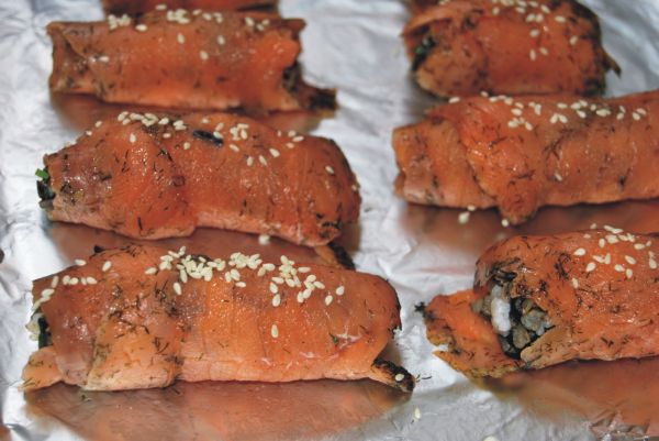 三文鱼菰米饭卷