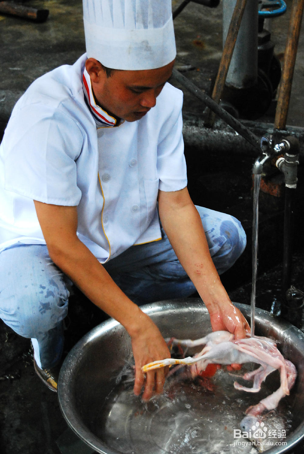 江西非物质文化遗产十大赣菜之莲花血鸭的做法