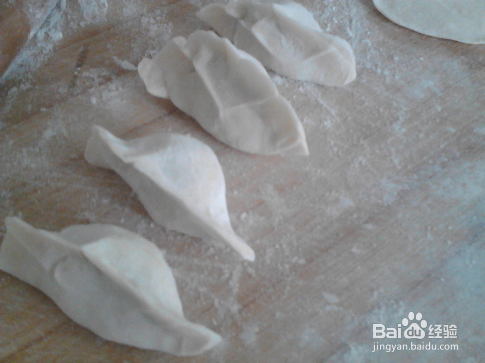 鸡蛋韭菜饺子的做法——家常鸡蛋韭菜饺子