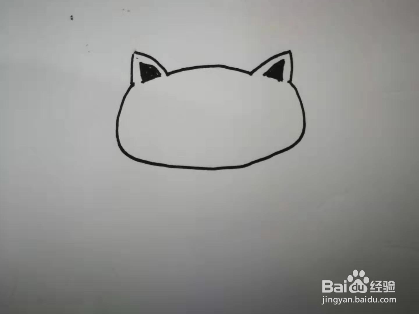 如何画出黑白简笔画小猫头