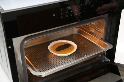 虫草花金汤海参