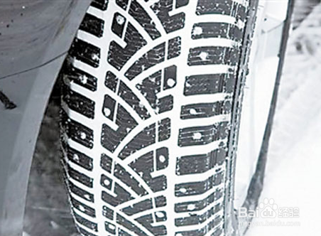 冰雪路面怎么开车_安全行车