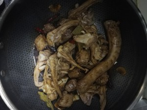 自制周黑鸭～鸭肠鸭脖鸭锁骨藕片海带～