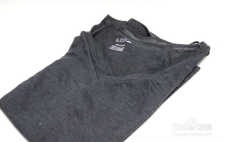 暗黑哥特风装扮如何化妆及穿着？