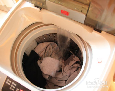 如何保护衣服的斩新度?