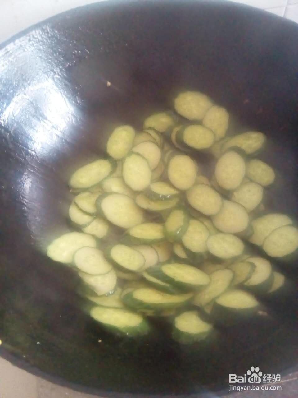 怎么做黄瓜炒鸡蛋？