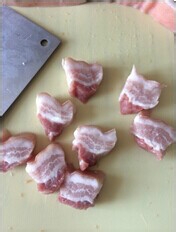 怎么吃也不会腻的土豆红烧肉