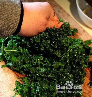 如何让羽衣甘蓝变好好吃 沙拉 配菜都可以~