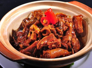 怎样制作鸭肉红烧土豆