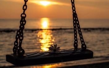 我们该怎么去接纳自己？