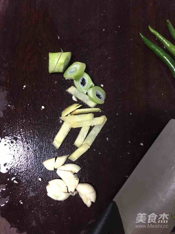 农家小炒肉的做法