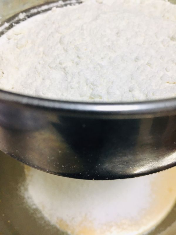 广式金沙奶黄柿子月饼