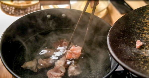 土豆胡萝卜排骨丸子汤