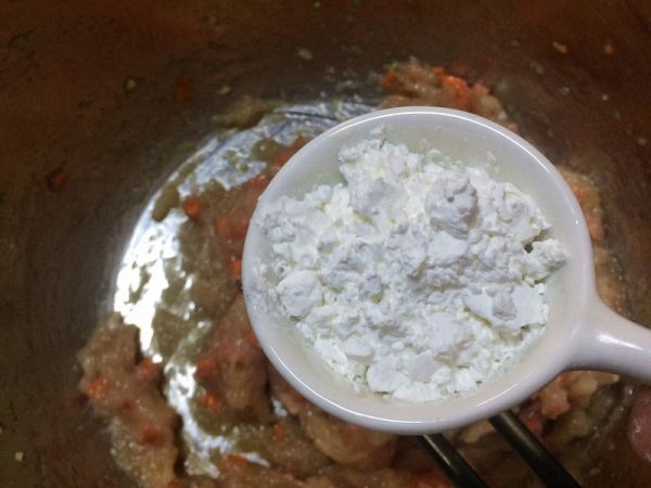 鸡胸肉饼藜麦饭汉堡