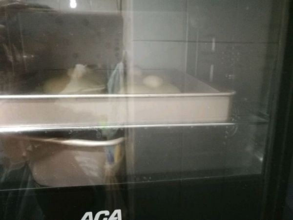 丑萌兔豆沙面包