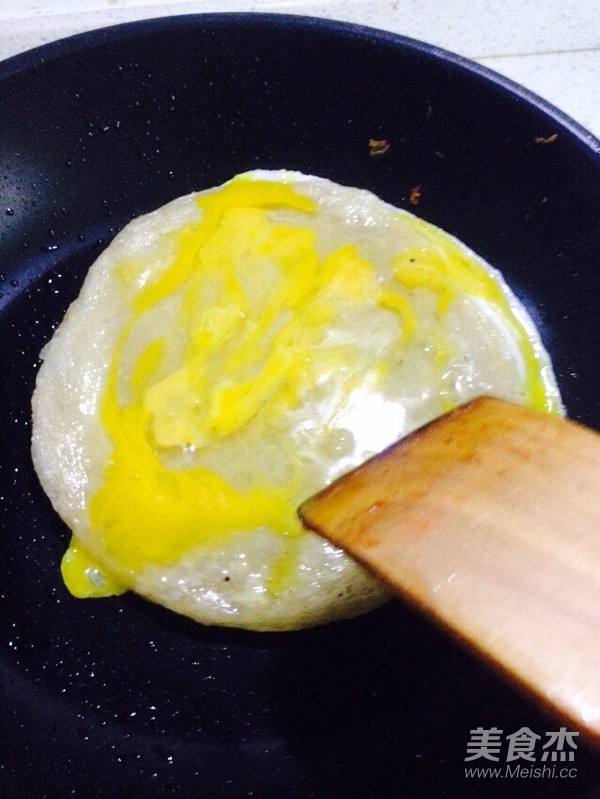 麻辣鸡蛋手抓饼